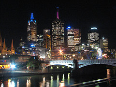 Yarra River At Night (photo: Edwin11 on flickr.com) Yarra River At Night (photo: Edwin11 on flickr.com)